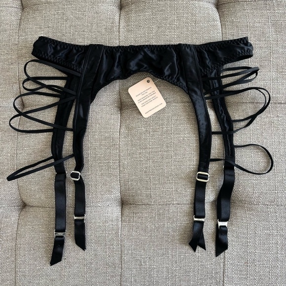 NWT! Agent Provocateur Garter Belt Suspenders Zsi Zsi Black Size 4 (L) - Picture 6 of 9